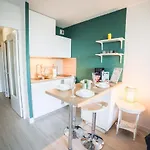 L'epicentre - Clim - Vu Sur Port- Terrasse -plage Pros Services Διαμέρισμα *