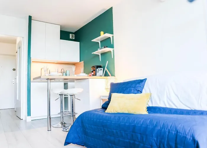 L'epicentre - Clim - Vu Sur Port- Terrasse -plage Pros Services Apartment *
